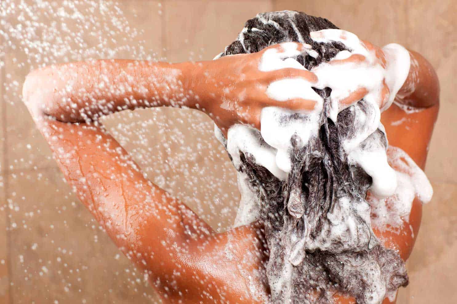 Melhor shampoo anticaspa de 2022 10 opções para comprar