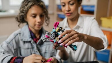 Educacional fortalece o protagonismo de programas de robótica no Nordeste com kits LEGO Education